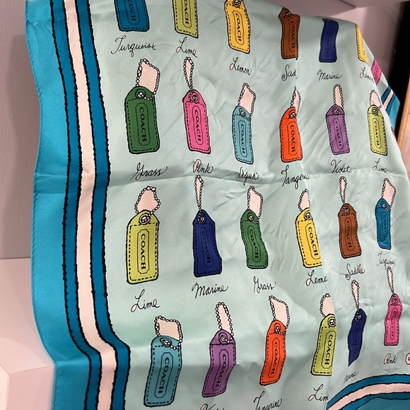 Super Rare Coach Hangtag Square Scarf - Picture 3 of 14